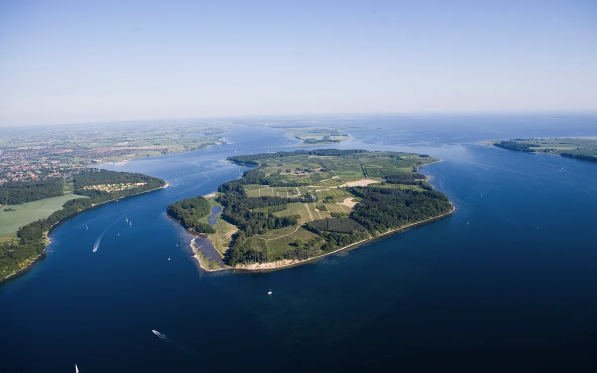 Fænø Gods: Fænø from the air, in the Little Belt